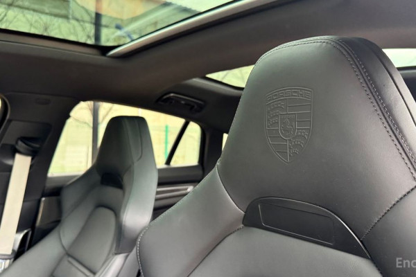 2020 Porsche Panamera с пробегом 37 200 км