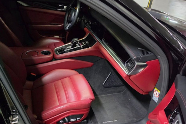 2018 Porsche Panamera с пробегом 53 500 км