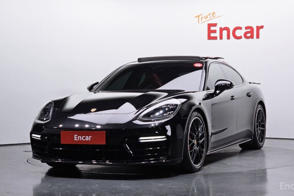 2020 Porsche Panamera с пробегом 54 068 км