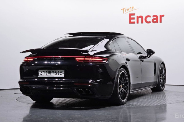 2020 Porsche Panamera с пробегом 54 068 км