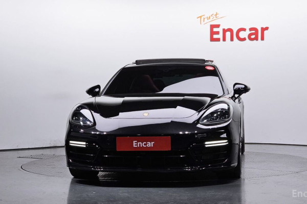 2020 Porsche Panamera с пробегом 54 068 км