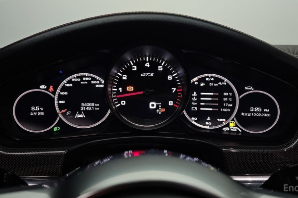 2020 Porsche Panamera с пробегом 54 068 км