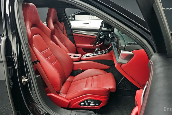2020 Porsche Panamera с пробегом 54 068 км
