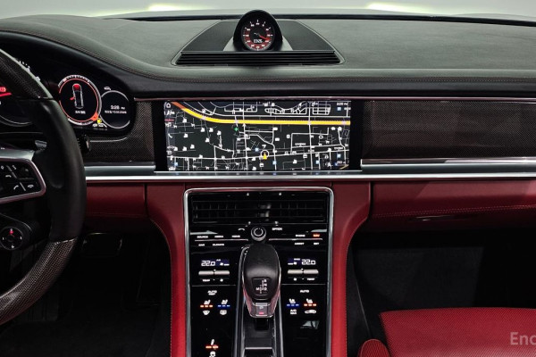 2020 Porsche Panamera с пробегом 54 068 км
