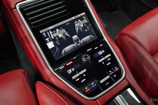 2020 Porsche Panamera с пробегом 54 068 км