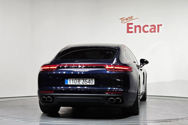 2018 Porsche Panamera с пробегом 48 454 км