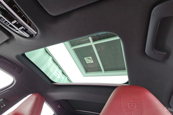 2018 Porsche Panamera с пробегом 48 454 км