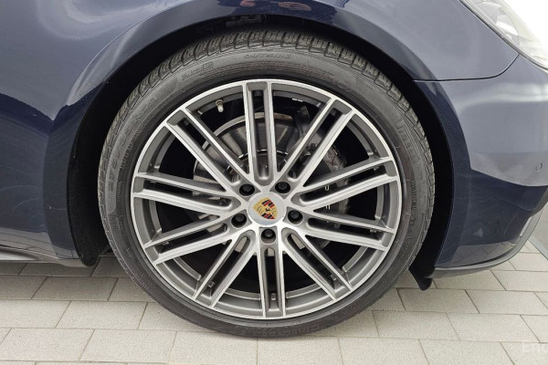 2018 Porsche Panamera с пробегом 48 454 км