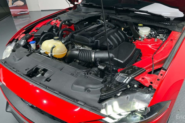 2021 Ford Mustang с пробегом 117 883 км