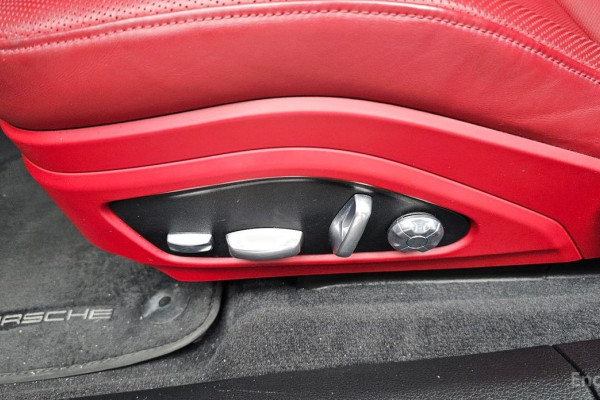 2018 Porsche Panamera с пробегом 48 454 км