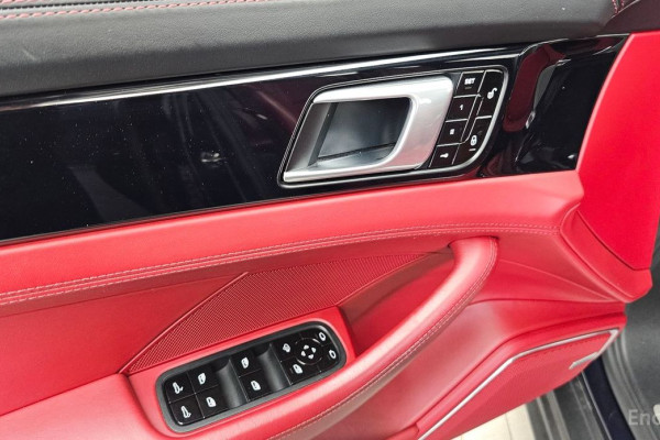 2018 Porsche Panamera с пробегом 48 454 км