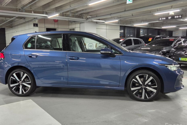 2026 Volkswagen Golf с пробегом 17 км