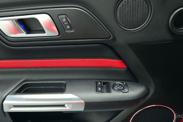 2021 Ford Mustang с пробегом 117 883 км