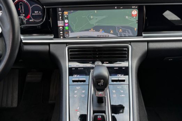 2018 Porsche Panamera с пробегом 56 000 км