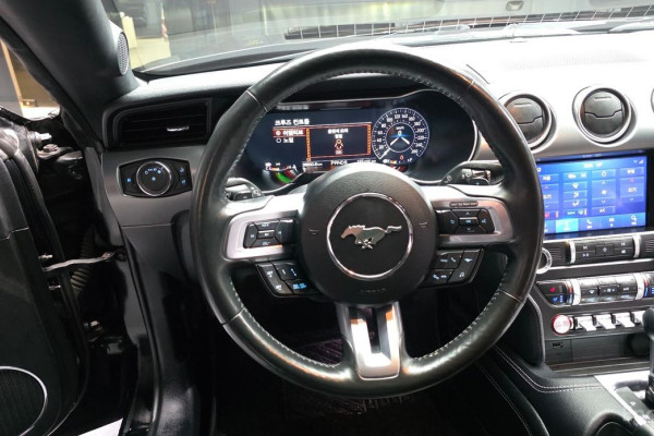 2021 Ford Mustang с пробегом 36 830 км