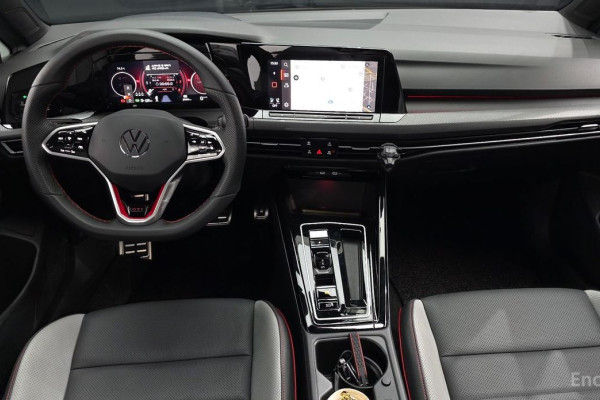 2024 Volkswagen Golf с пробегом 2 949 км