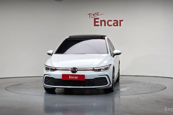 2023 Volkswagen Golf с пробегом 24 403 км