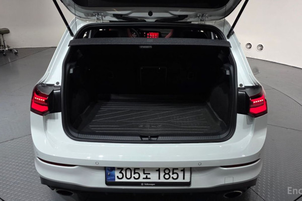 2023 Volkswagen Golf с пробегом 24 403 км