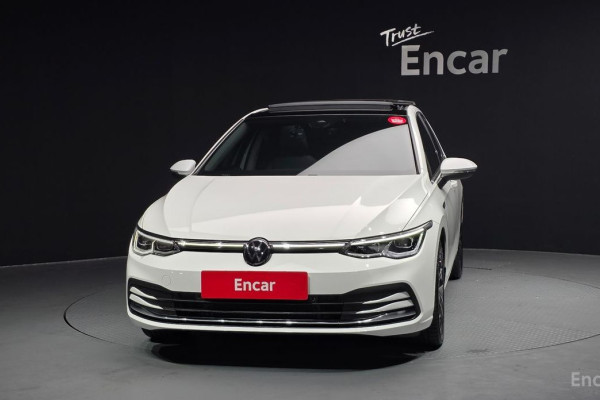 2023 Volkswagen Golf с пробегом 40 242 км