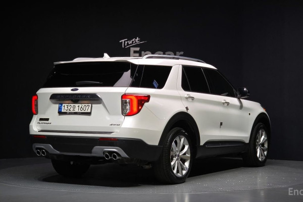 2022 Ford Explorer с пробегом 35 670 км