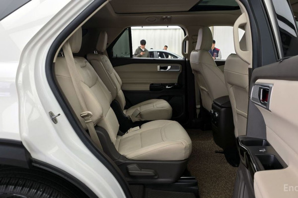 2022 Ford Explorer с пробегом 35 670 км