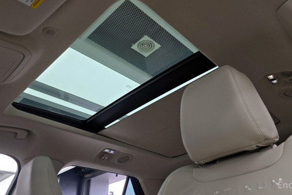 2022 Ford Explorer с пробегом 35 670 км