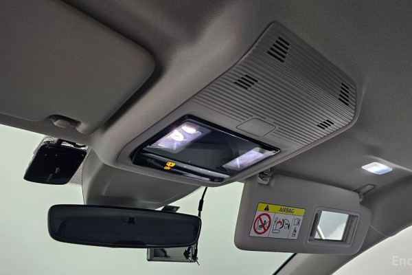 2025 Volkswagen Golf с пробегом 5 317 км