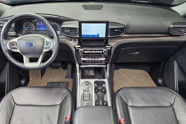 2021 Ford Explorer с пробегом 33 365 км