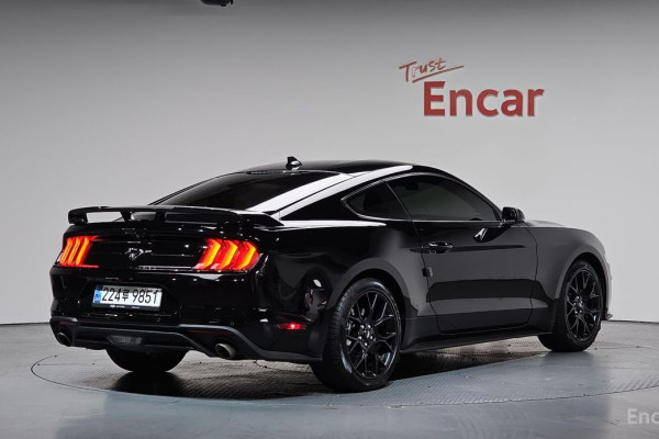 2020 Ford Mustang с пробегом 38 458 км