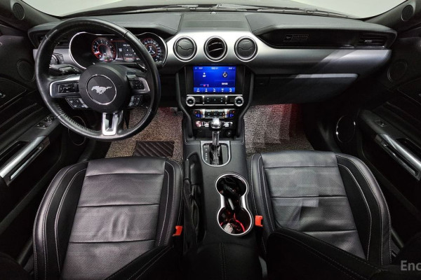 2020 Ford Mustang с пробегом 38 458 км