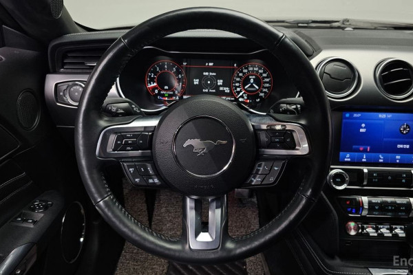 2020 Ford Mustang с пробегом 38 458 км