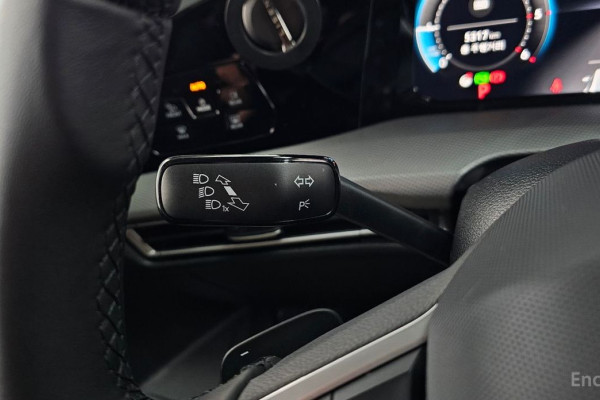 2025 Volkswagen Golf с пробегом 5 317 км