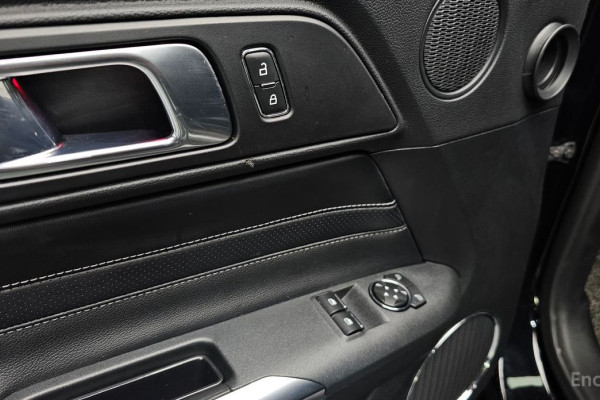 2020 Ford Mustang с пробегом 38 458 км