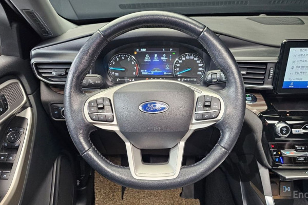 2021 Ford Explorer с пробегом 33 365 км