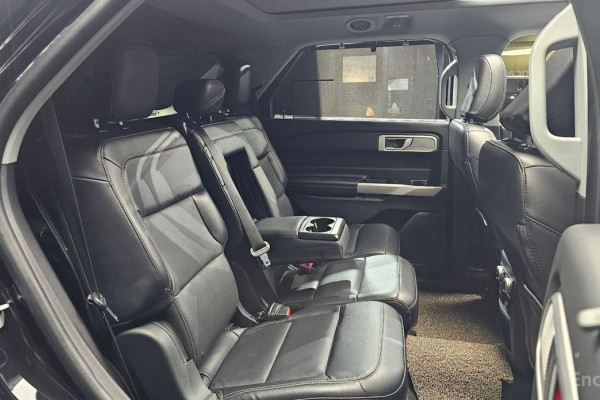 2021 Ford Explorer с пробегом 33 365 км