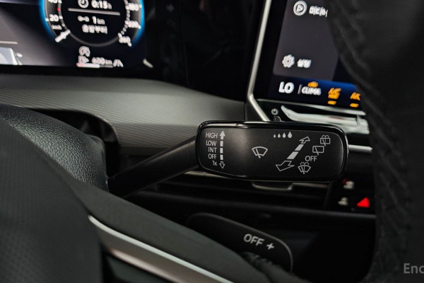 2025 Volkswagen Golf с пробегом 5 317 км