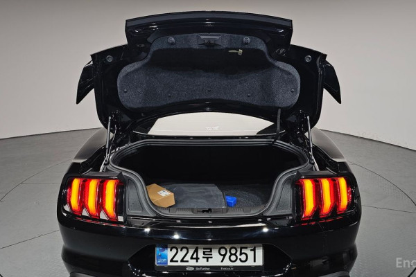 2020 Ford Mustang с пробегом 38 458 км