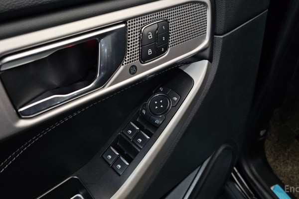 2021 Ford Explorer с пробегом 33 365 км