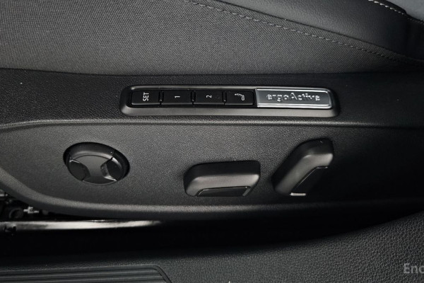 2025 Volkswagen Golf с пробегом 5 317 км