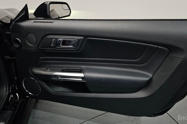 2020 Ford Mustang с пробегом 38 458 км