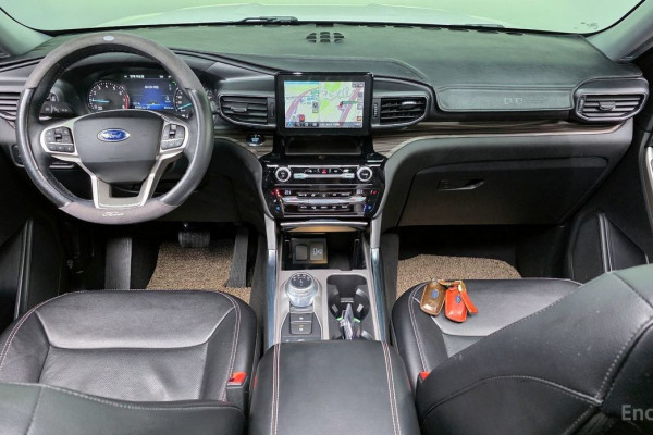 2021 Ford Explorer с пробегом 67 930 км