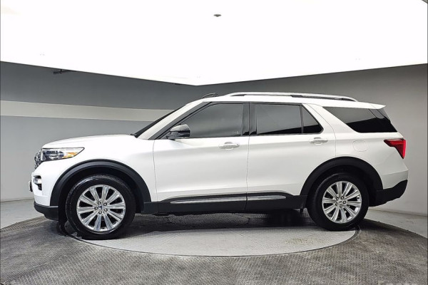 2021 Ford Explorer с пробегом 104 675 км