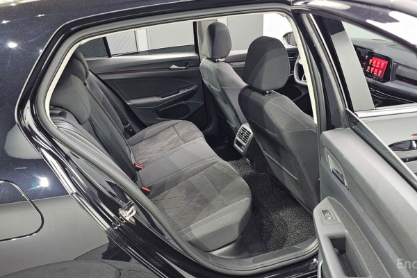 2022 Volkswagen Golf с пробегом 76 496 км