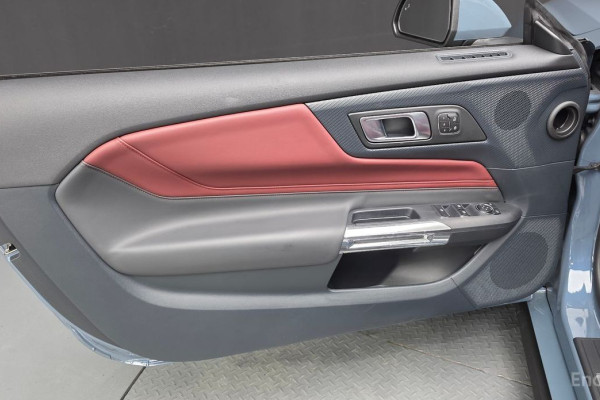 2023 Ford Mustang с пробегом 6 101 км