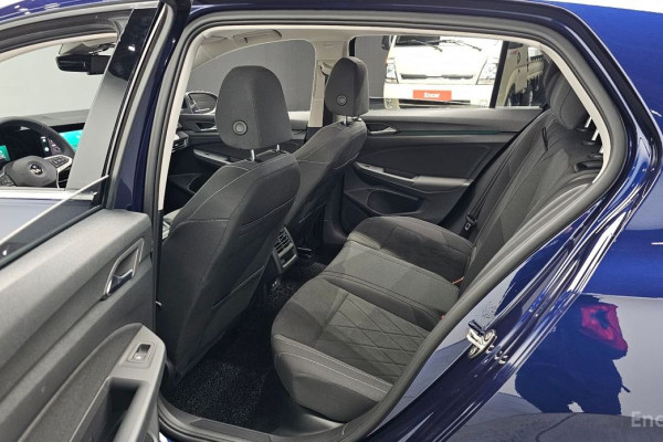 2022 Volkswagen Golf с пробегом 56 574 км