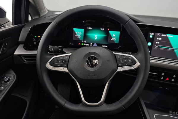 2022 Volkswagen Golf с пробегом 56 574 км