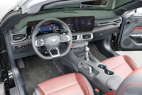 2024 Ford Mustang с пробегом 2 500 км