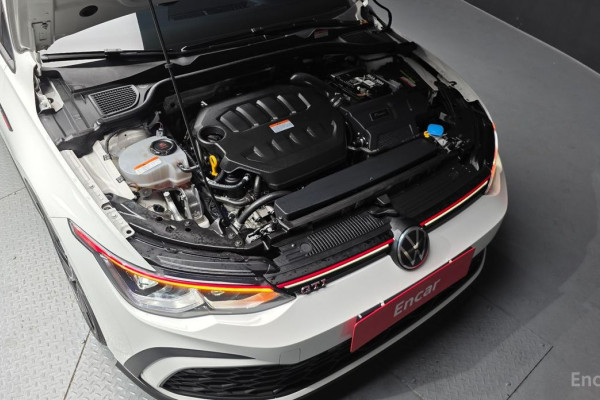 2024 Volkswagen Golf с пробегом 14 252 км