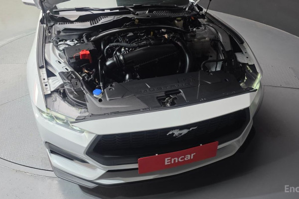 2024 Ford Mustang с пробегом 11 876 км