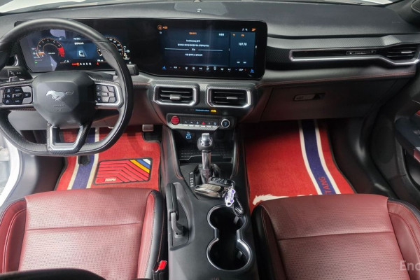 2024 Ford Mustang с пробегом 11 876 км